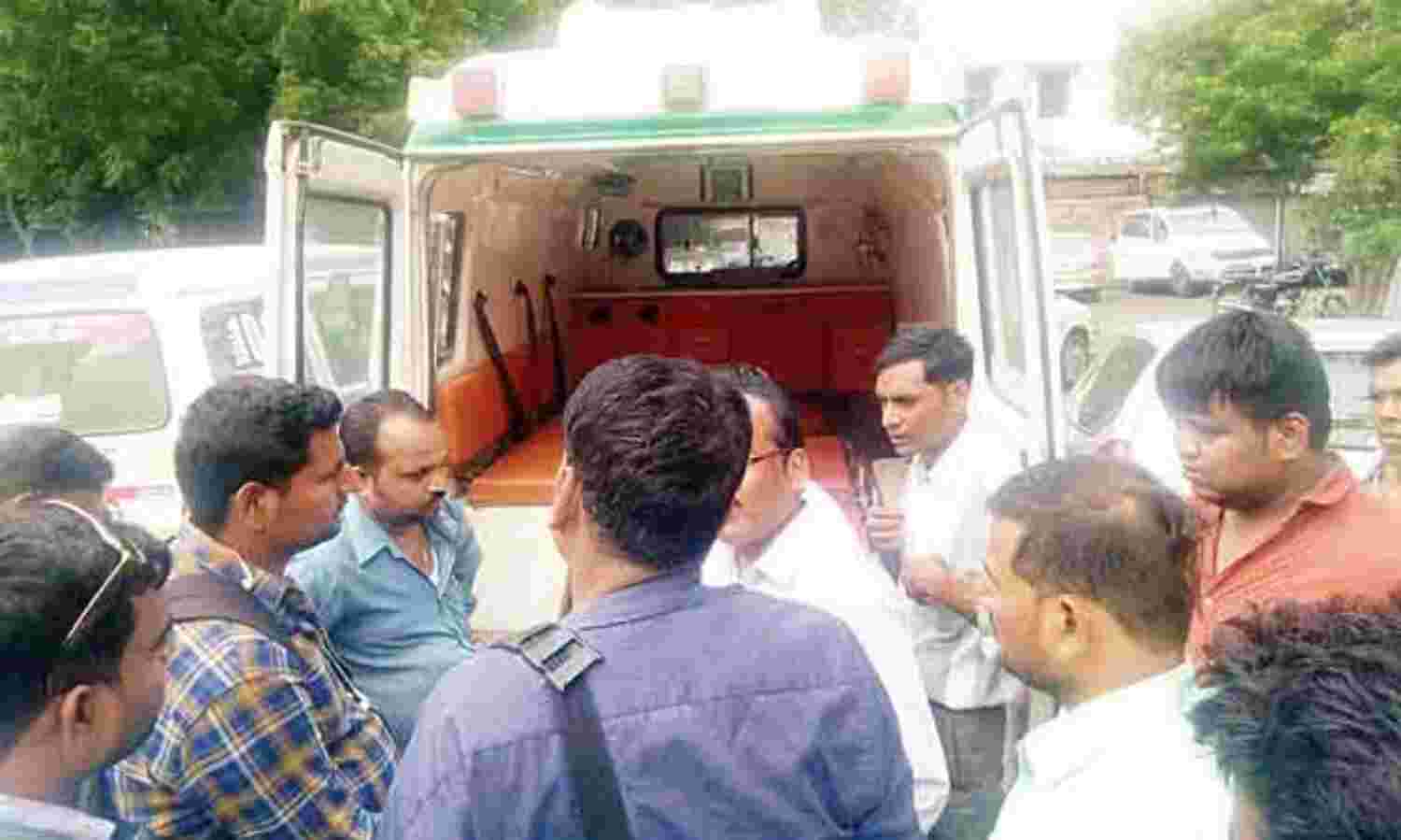 जिस एम्बुलेंस की व्यवस्थाएं ठीक करने के दिए थे निर्देश, उसी में मिली कमियां