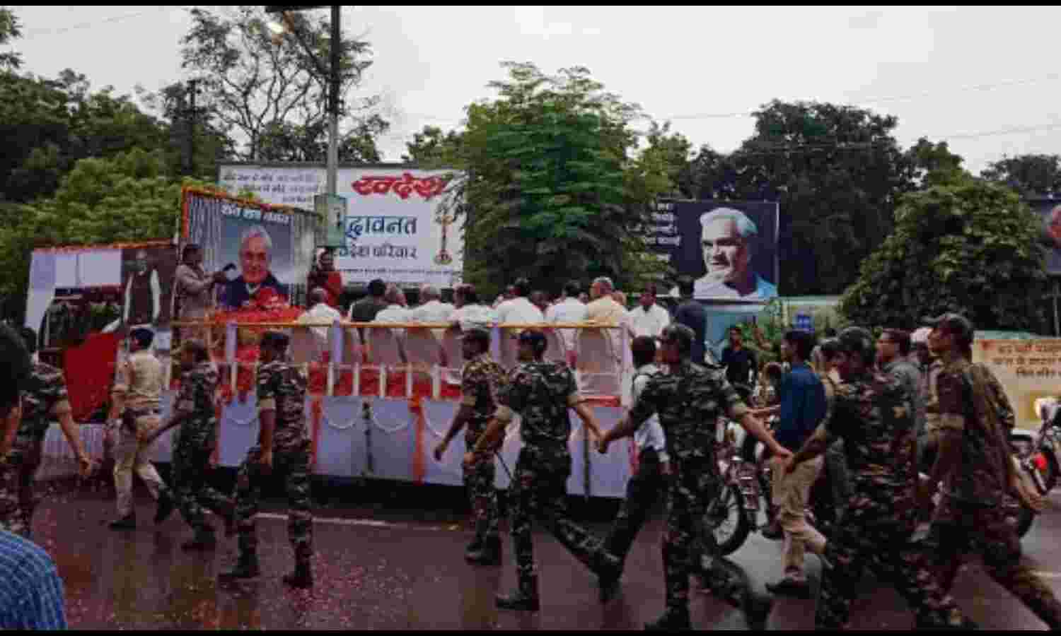 अपने लाड़ले सपूत को पुष्पांजलि देने उमड़ा ग्वालियर, अटल जी अमर रहें से गूंजा आसमान