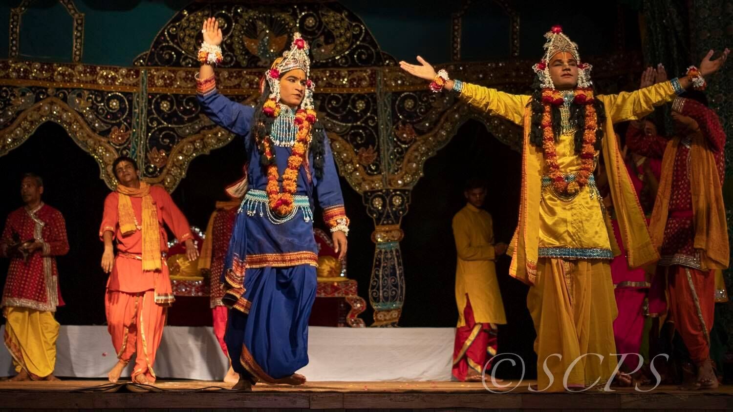 श्रीवृंदावन में नित्य प्रकट हो रहे हैं श्री चैतन्य के दर्शन-सिद्धांत