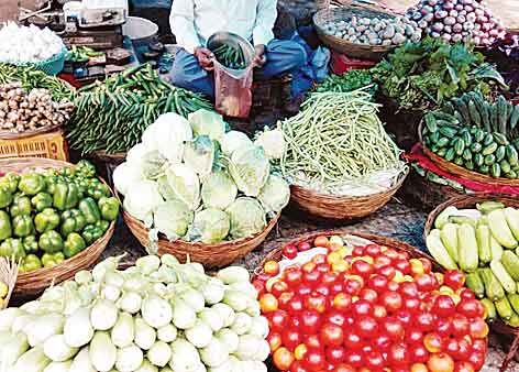 ग्वालियर: सब्जियों के दामों में जबरदस्त तेजी, टमाटर 100 रुपए के पास
