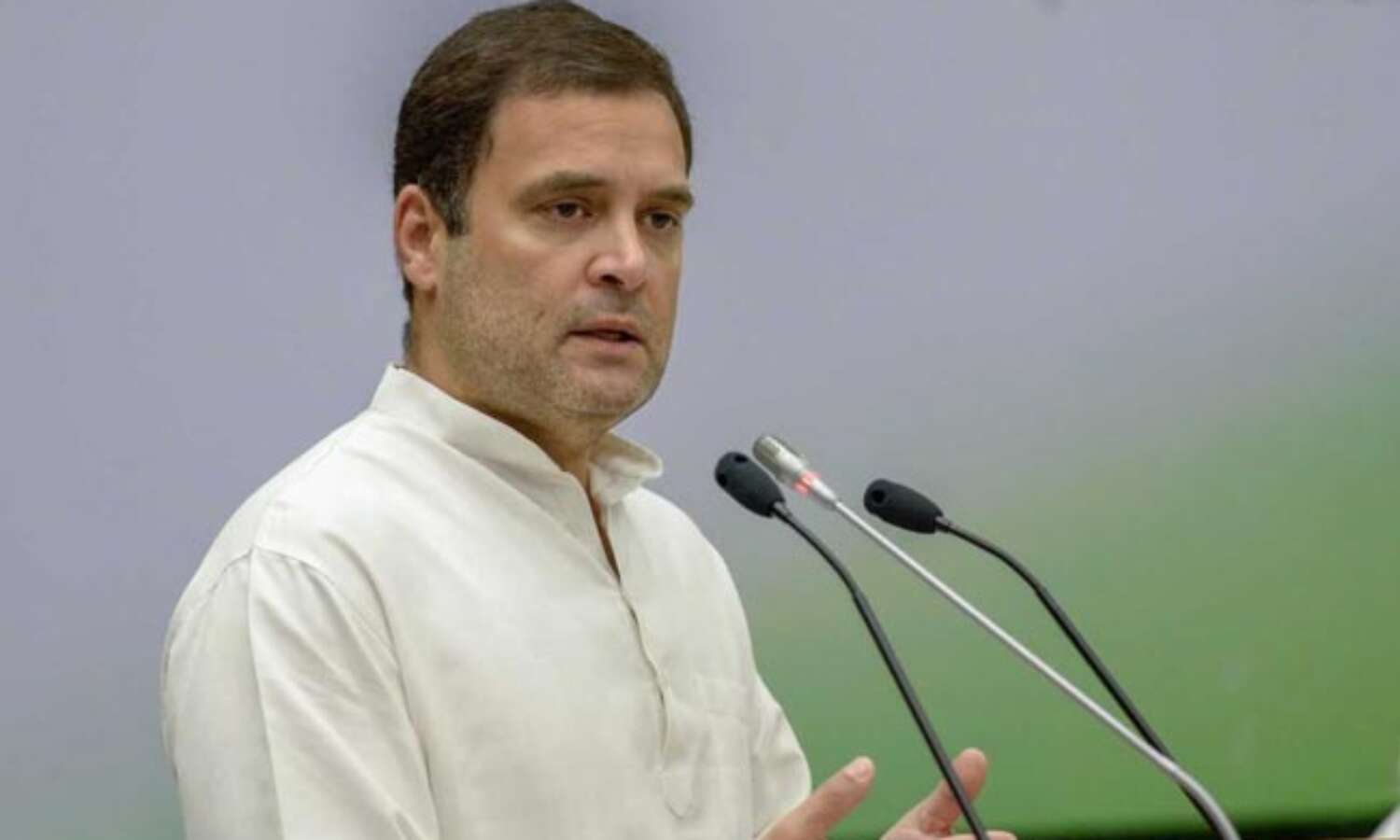 राहुल गांधी ने वक्त की सुई फिर चौरासी पर मोड़ दी राहुल गांधी ने वक्त की सुई फिर चौरासी पर मोड़ दी