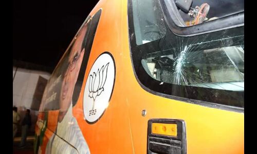 चुरहट में जन आशीर्वाद रथ फोड़ा, कांग्रेसियों छिपकर पत्थर फेंकने की बजाय सामने मुकाबला करोः मुख्यमंत्री