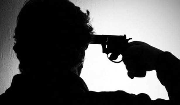 प्रेमिका के घर पहुंचकर प्रेमी ने खुद को मारी गोली