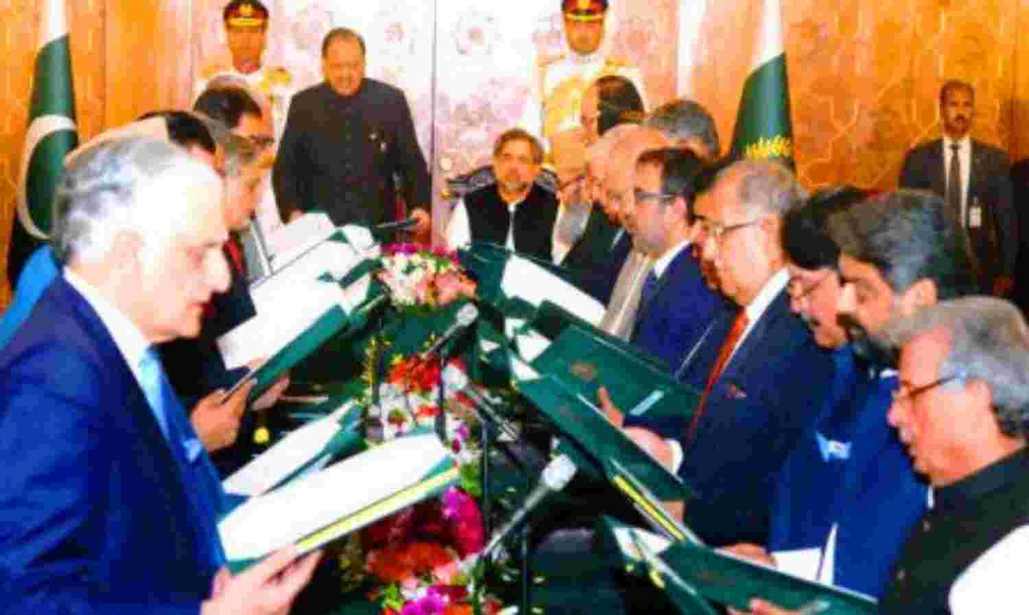 पाकिस्तान का मंत्रिमंडल और कट्टरवादिता पाकिस्तान का मंत्रिमंडल और कट्टरवादिता