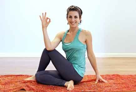वजन घटाने और स्वस्थ रहने के लिए महिलाओं की पहली पसंद योग