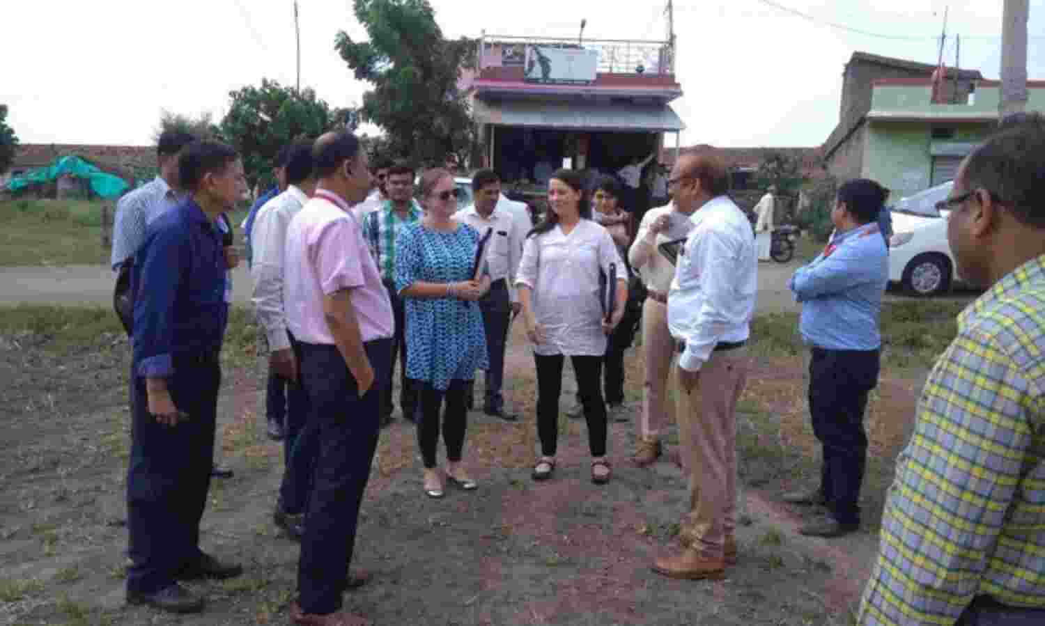 बिल एंड मिलिंदा गेट्स फाउंडेशन के दल ने किया सामुदायिक स्वास्थ्य केंद्रों का भ्रमण