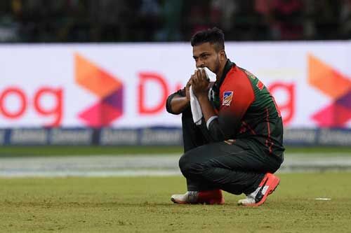 बांग्लादेशी टीम लगा बड़ा झटका, स्वदेश लौटे शाकिब अल हसन
