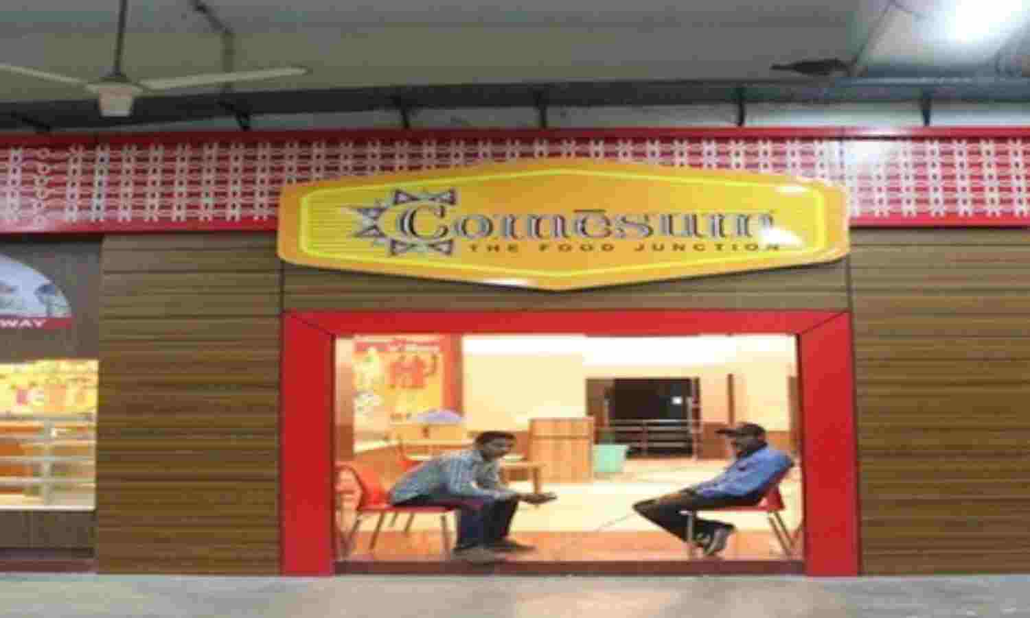 कमसम फूड प्लाजा के वेंडरों की पहुंच एसी कोचों तक कमसम फूड प्लाजा के वेंडरों की पहुंच एसी कोचों तक