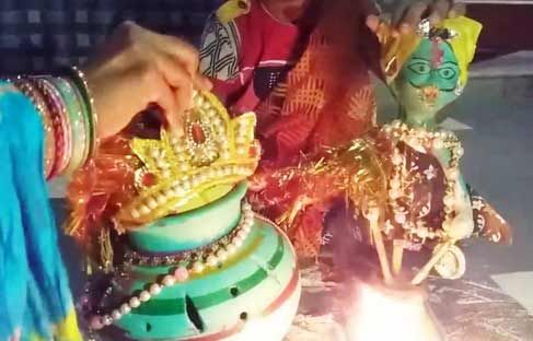 कहीं विलुप्त न हो जाए टेसू-झैंझी विवाह की लोक परंपरा कहीं विलुप्त न हो जाए टेसू-झैंझी विवाह की लोक परंपरा