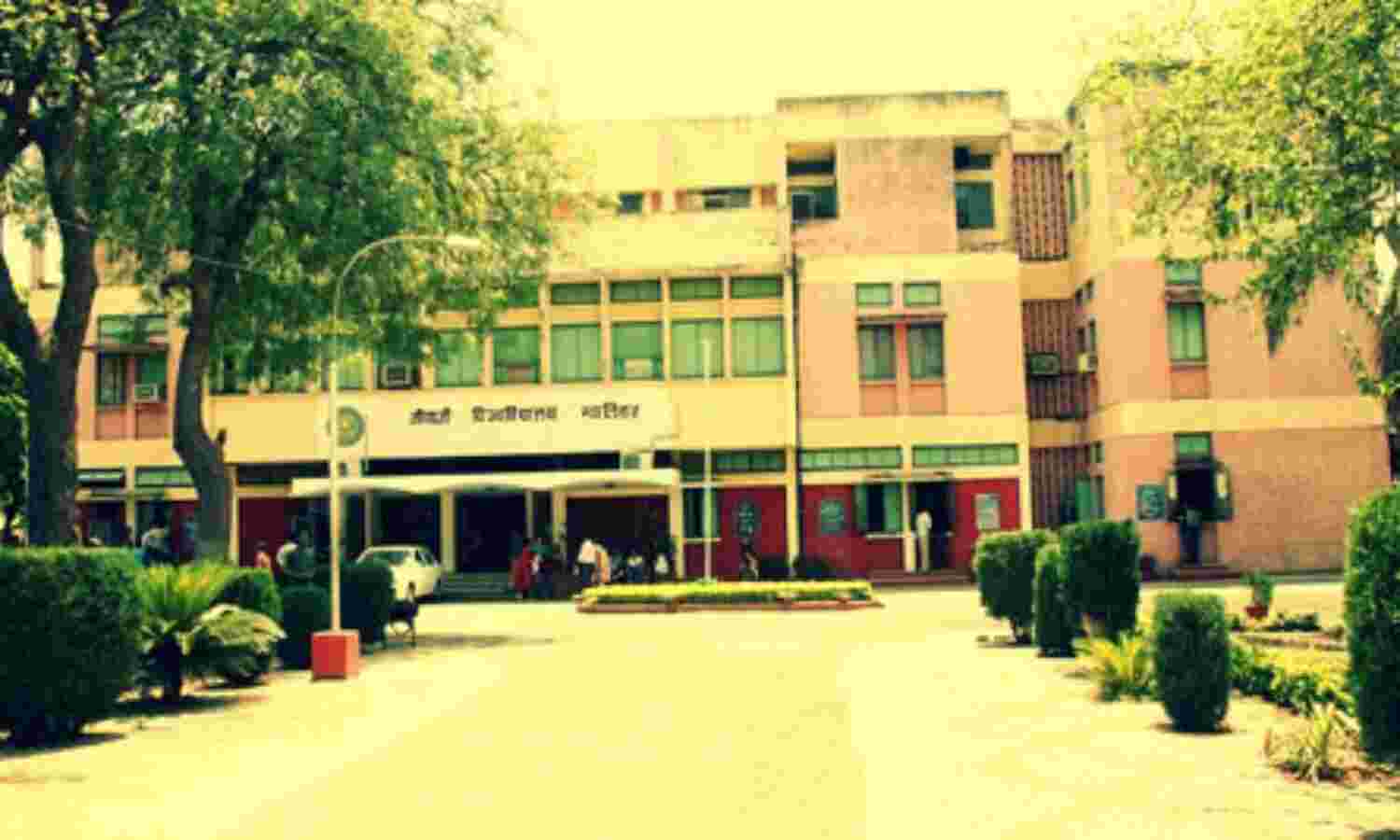 जीवाजी विवि के पास नहीं हैं ज्यादातर कश्मीरी छात्रों के मूल पते व रिकॉर्ड