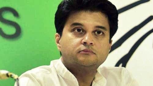 कांग्रेस के टिकट वितरण में अलग-थलग पड़े सिंधिया कांग्रेस के टिकट वितरण में अलग-थलग पड़े सिंधिया