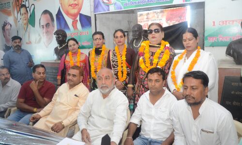 कांग्रेस को अब किन्नरों का सहारा