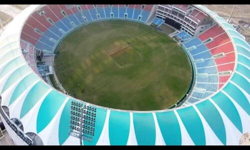 योगी आदित्यनाथ ने अटल बिहारी वाजपेयी अन्तरराष्ट्रीय क्रिकेट स्टेडियम का किया उद्घाटन