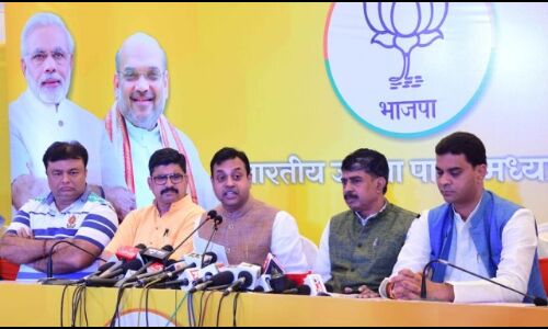 मंदिर नहीं बनने देना और शाखा नहीं चलने देना ही कांग्रेस का एजेंडा