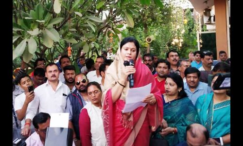 पूर्व महापौर समीक्षा गुप्ता ने छोड़ी भाजपा, ग्वालियर दक्षिण से निर्दलीय लड़ेंगी चुनाव पूर्व महापौर समीक्षा गुप्ता ने छोड़ी भाजपा, ग्वालियर दक्षिण से निर्दलीय लड़ेंगी चुनाव