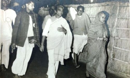 जब बाबा जयगुरुदेव से तनिक भी नहीं झुकीं इंदिरा गांधी