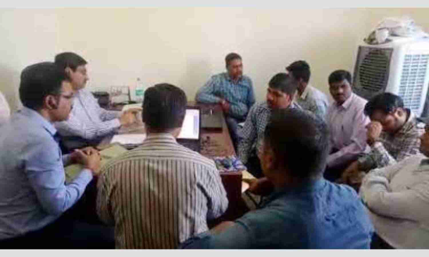 उपायुक्त सहकारिता एक लाख रुपये की रिश्वत लेते रंगेहाथ गिरफ्तार