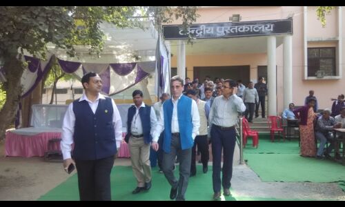 संवेदनशील मतदान केंद्रों पर रहेगी विशेष सुरक्षा व्यवस्था संवेदनशील मतदान केंद्रों पर रहेगी विशेष सुरक्षा व्यवस्था