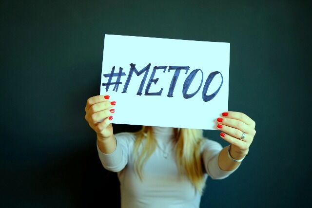 मीटू के दौर में शब्दों की दुनिया मीटू के दौर में शब्दों की दुनिया