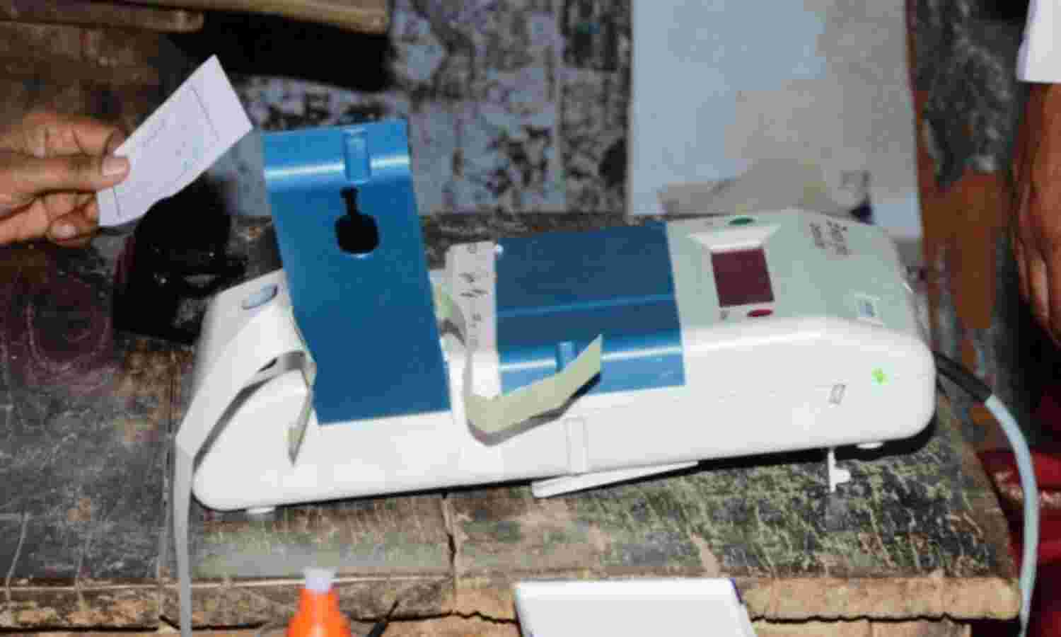 गड़बड़ी ईवीएम में या राजनीतिक दलों की सोच में ?