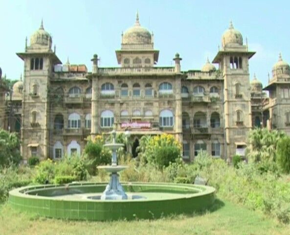 अस्पताल का पूरा प्रशासन जवाबदेह और पारदर्शी होगा : डॉ. अशोक मिश्रा अस्पताल का पूरा प्रशासन जवाबदेह और पारदर्शी होगा : डॉ. अशोक मिश्रा