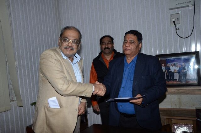 अस्पताल का पूरा प्रशासन जवाबदेह और पारदर्शी होगा : डॉ. अशोक मिश्रा अस्पताल का पूरा प्रशासन जवाबदेह और पारदर्शी होगा : डॉ. अशोक मिश्रा