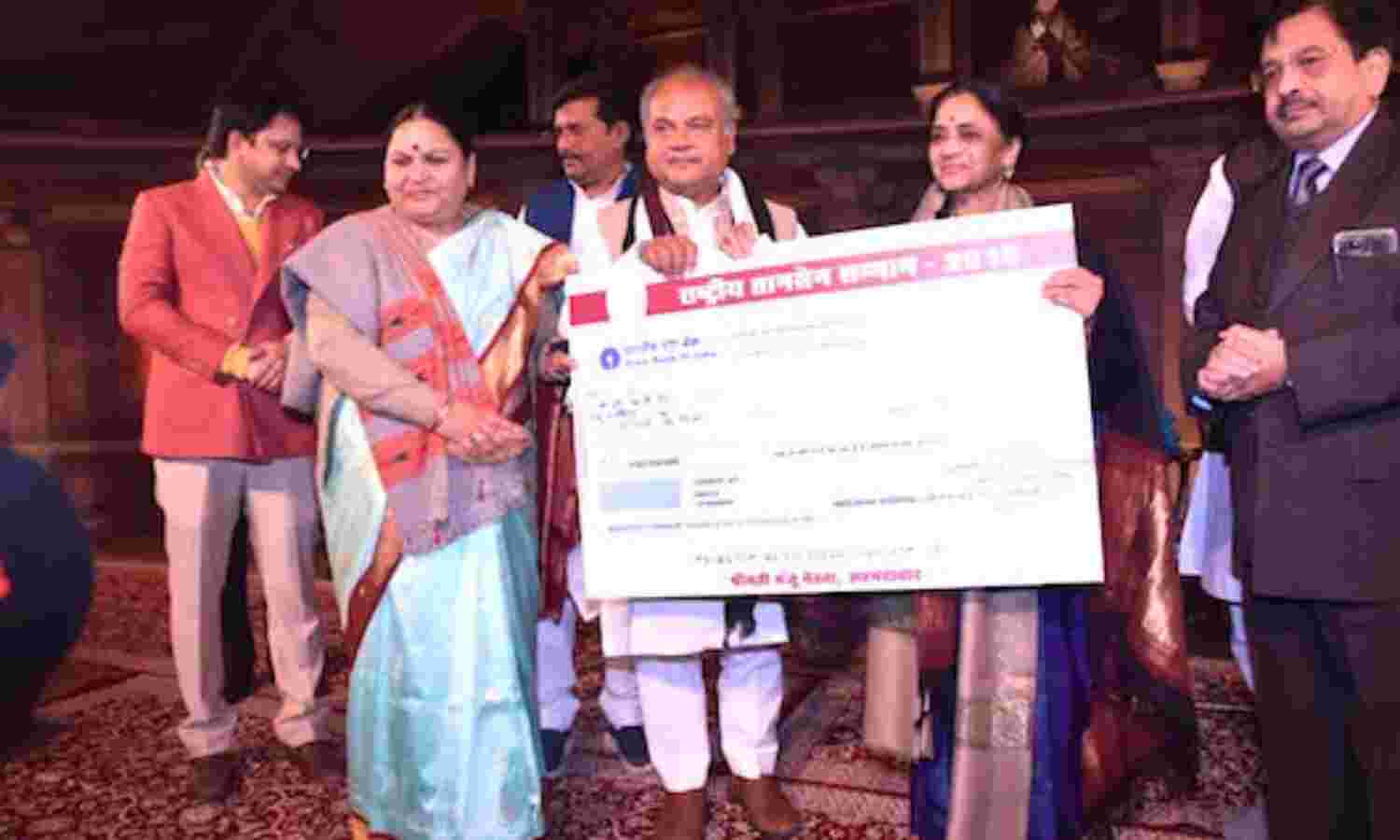 तानसेन समारोह-2018: प्रसिद्द सितार वादिका मंजू मेहता राष्ट्रीय तानसेन सम्मान से विभूषित तानसेन समारोह-2018: प्रसिद्द सितार वादिका मंजू मेहता राष्ट्रीय तानसेन सम्मान से विभूषित