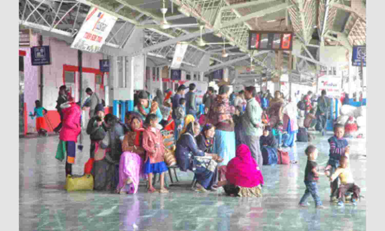 शुरु हुआ मेगा ब्लॉक, बढ़ी परेशानी