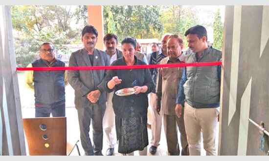 महिलाएं अपने पैरों पर खड़ी हो: नीतू