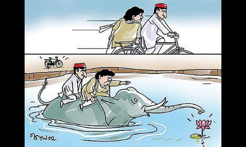 निष्ठा खोते नेता, अवसरनीति में बदली राजनीति