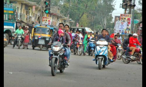 बर्फिली हवाओं से दिन भर कपकपाता रहा गुना