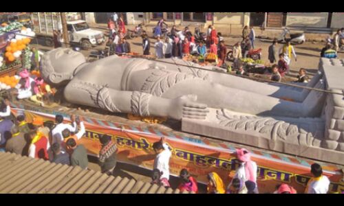 पधारे भगवान बाहुबली, आदिनाथ भी रहे साथ