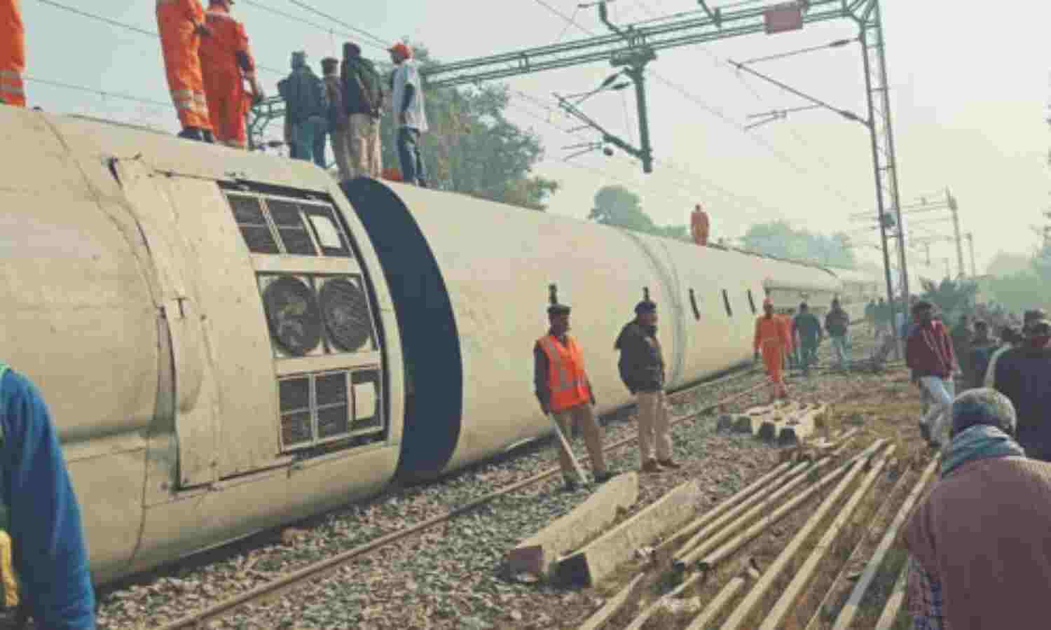 रेलवे का हेल्प लाइन नंबर जारी, रेलमंत्री ने जताया शोक