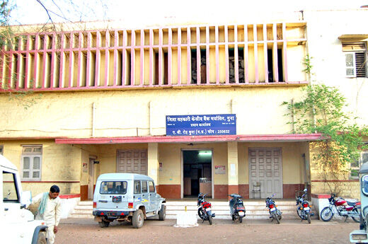 जिन किसानों ने नहीं लिया कर्ज उन्हे भी बना दिया कर्जदार, जो वाकई कर्जदार उनका नाम सूची से गायब