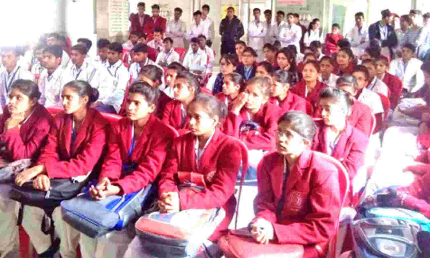 कैंसर से रोज होती हैं 1500 मौतें