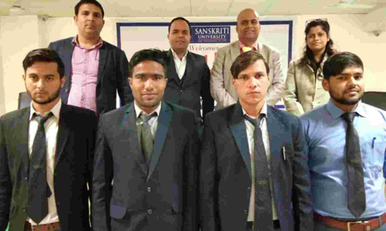 संस्कृति यूनिवर्सिटी के चार छात्रों पर शिवानी लाक्स की मुहर संस्कृति यूनिवर्सिटी के चार छात्रों पर शिवानी लाक्स की मुहर