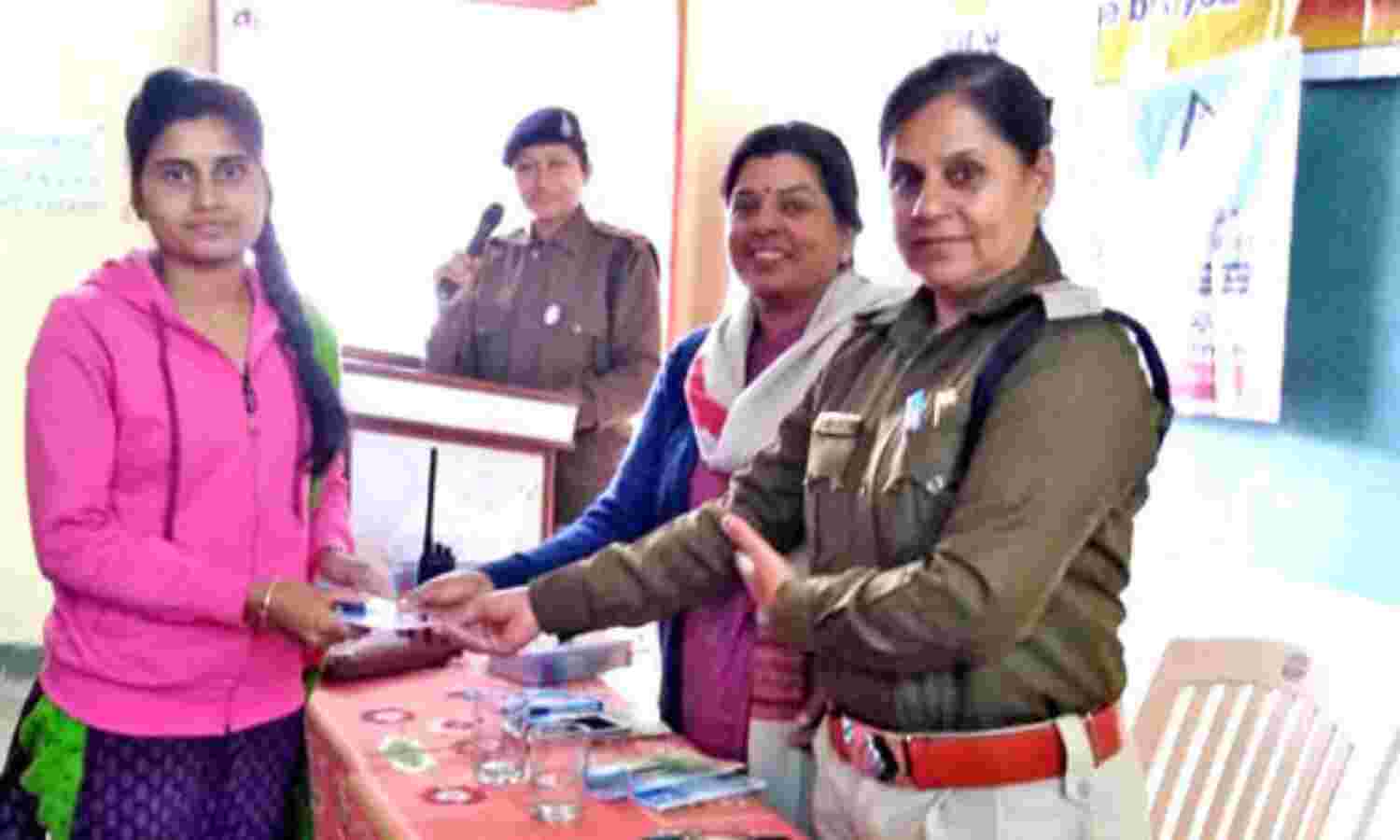 सावधानी हटी दुर्घटना घटी को दिमाग में रखकर गाड़ी चलाएं