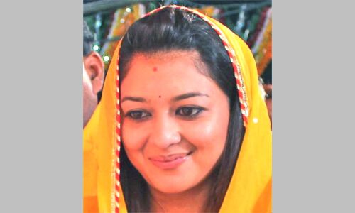 प्रियदर्शिनी 18 से 9 दिन संसदीय क्षेत्र में