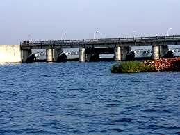 तिघरा में गेट को छूने लगा पानी, जलस्तर 736.80 तिघरा में गेट को छूने लगा पानी, जलस्तर 736.80