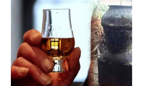 महाराष्‍ट्र में शराब की होम डिलिवरी शुरू