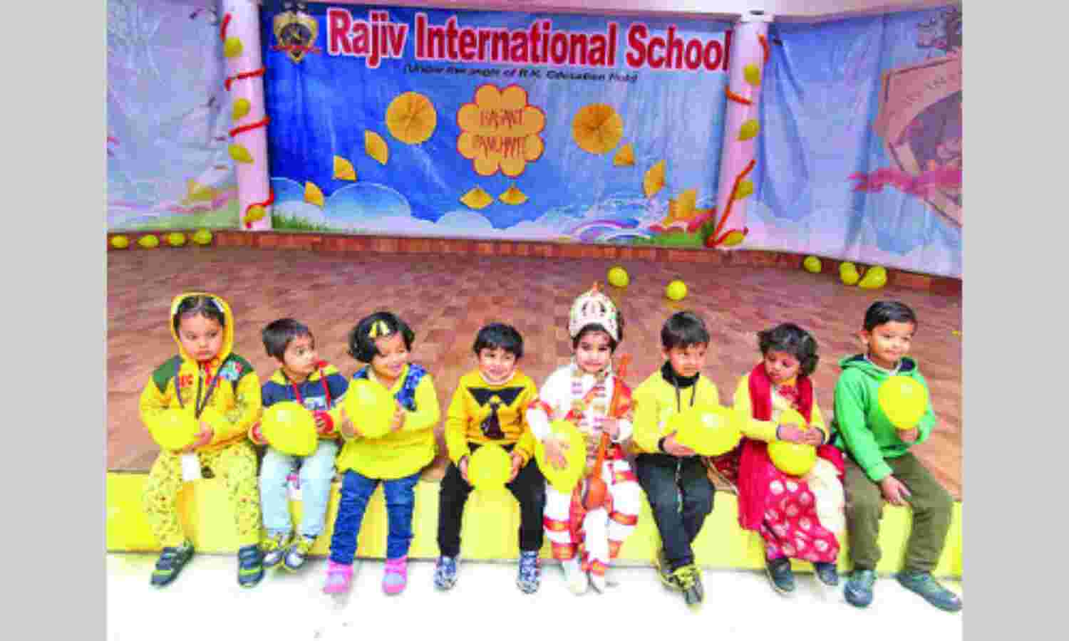 राजीव इंटरनेशनल स्कूल में हर्षोल्लास से मना बसंतोत्सव