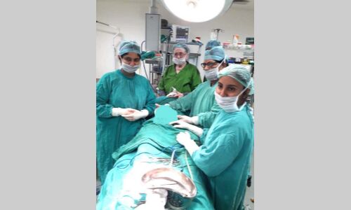 केडी हास्पीटल में निकाला अंडाशय से 4.5 किलो ग्राम का टयूमर