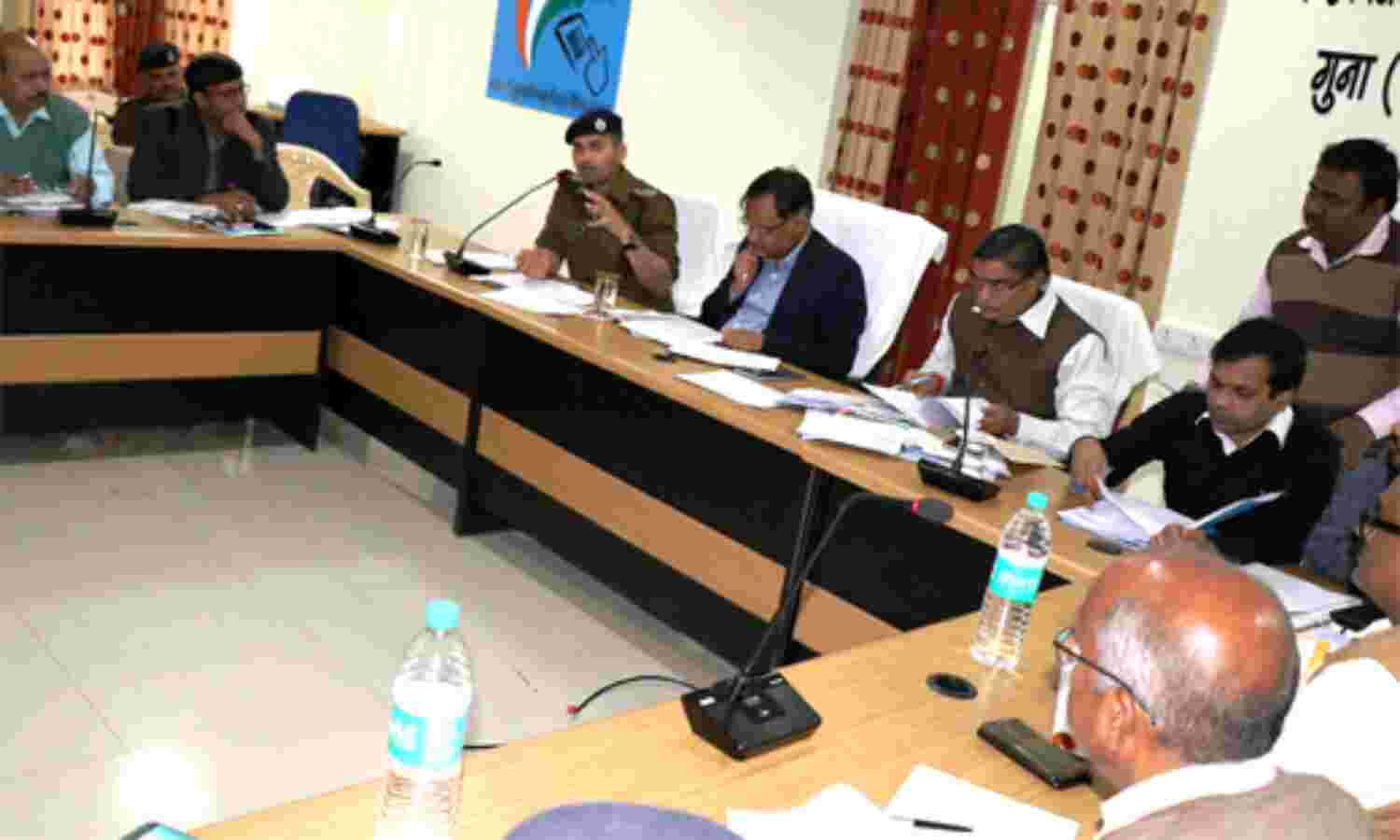 वाहनों से हटवाएं हूटर, बॉण्ड भरवाए