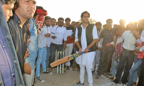 जयवर्धन ने खेली क्रिकेट, स्टेडियम की दी सौगात