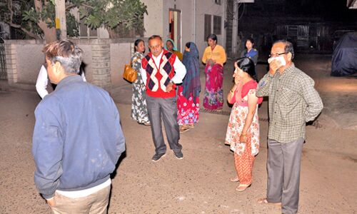 हवा के साथ सांसों में घुला जहर, आँखों में जलन और घुटते दम के साथ घर-मोहल्ला छोड़कर भागे लोग