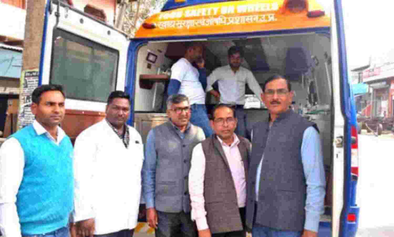 खाद्य एवं औषधि विभाग की जागरूकता वैन बनी आकर्षक का केन्द्र