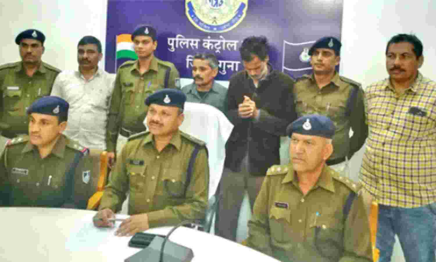 साढ़े 4 लाख की स्मैक के साथ दो पकड़े