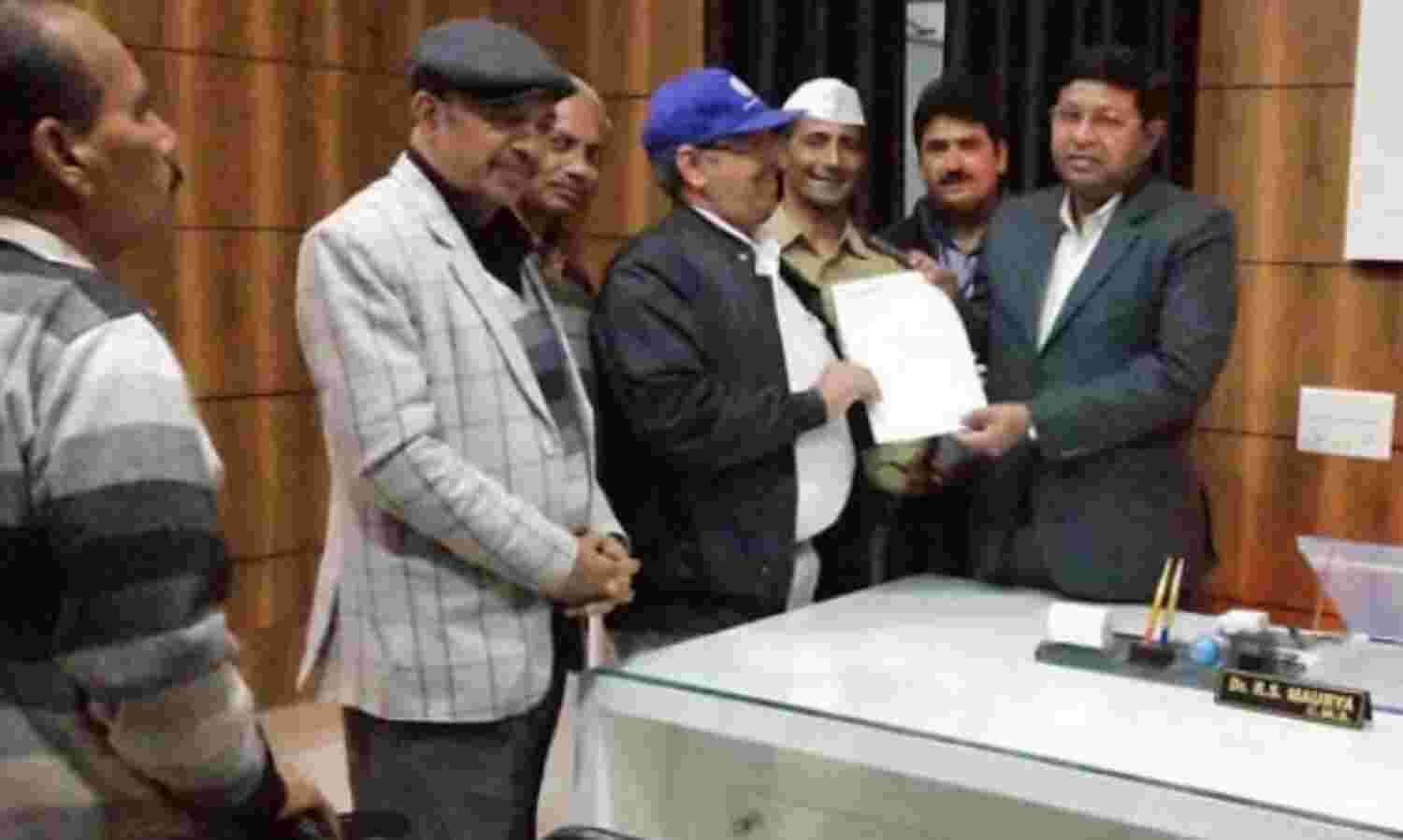 सफाई के लिए निरंकारी भक्तों को सीएमएस ने किया सम्मानित