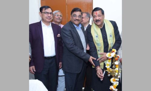 प्रधानमंत्री किसान योजना के पात्र किसानों को प्रमाण पत्र देकर सम्मानित किया