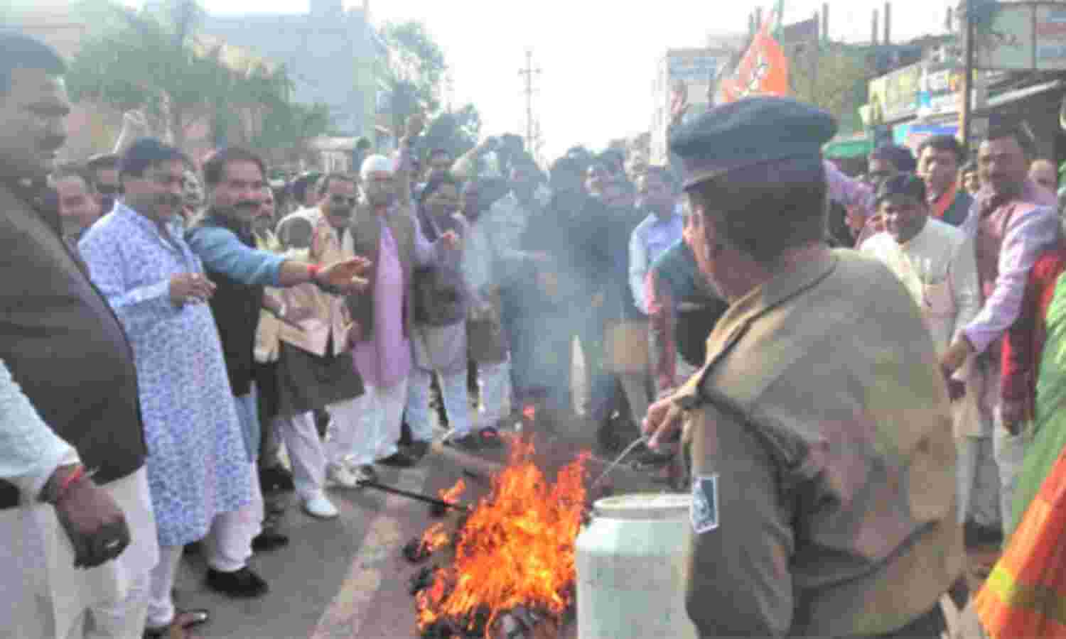 कांग्रेस का हाथ आतंकवाद के साथ